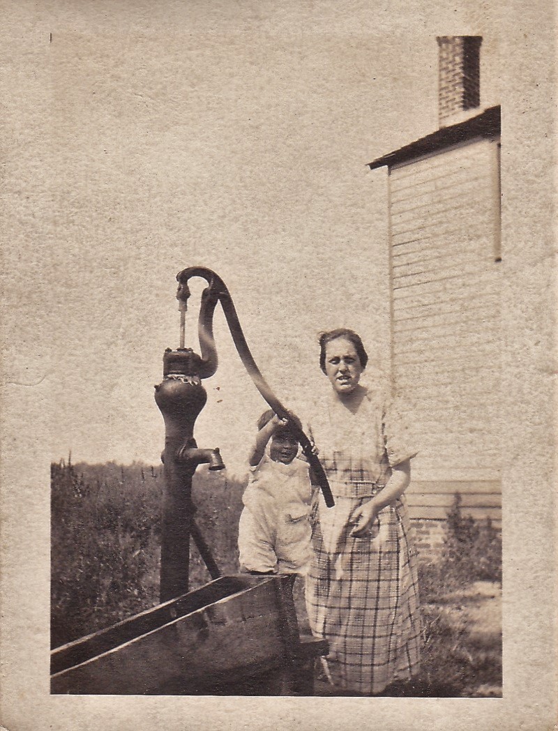 Jim and Eve Lanzaro visit the Farmhouse in Morganville 1922