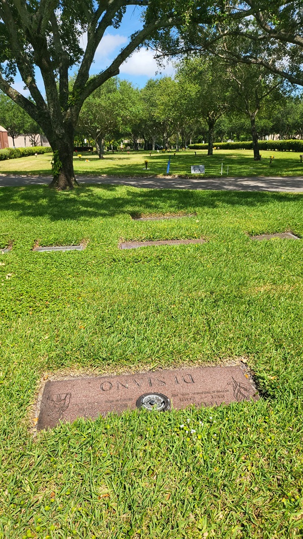 Louis and Theresa Desiano Cemetery