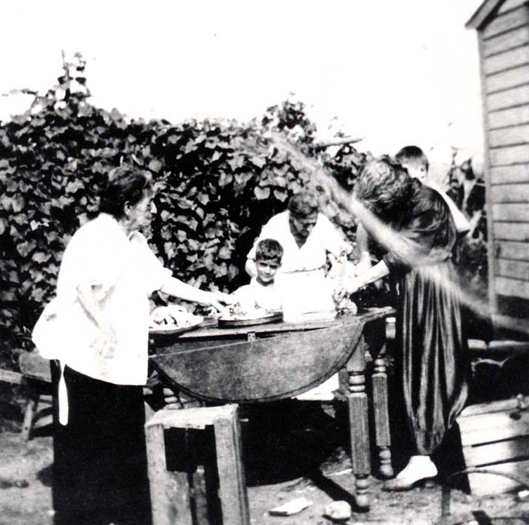 Petronilla and Elizabeth Bonifacio Lanzara backyard picnic